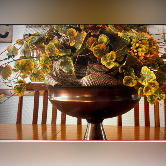 Copper/Bronze Footed Pedestal Base Bowl Urn Large Centerpiece 13.25” W 9.25” T - Picture 16 of 16